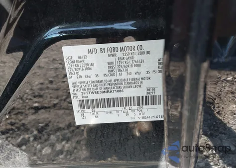 2022 Ford Maverick Lariat z USA, uszkodzony, nr VIN 3FTTW8E39NRA71086